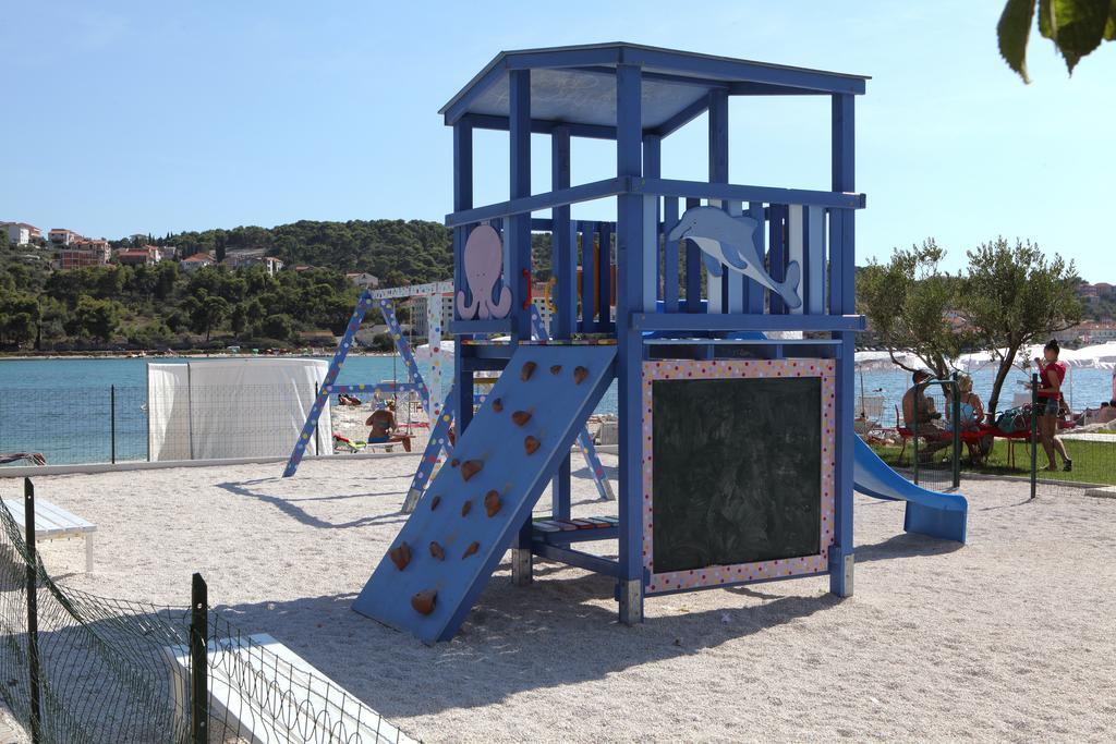 Villa Ferias Trogir Eksteriør billede