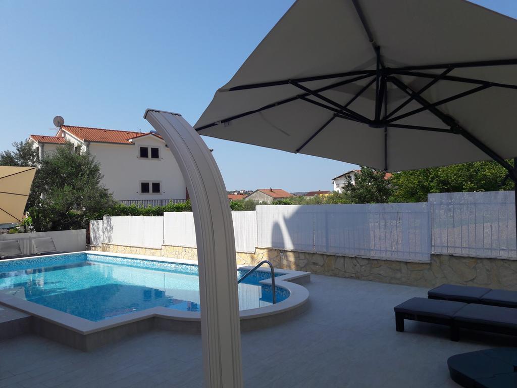 Villa Ferias Trogir Eksteriør billede