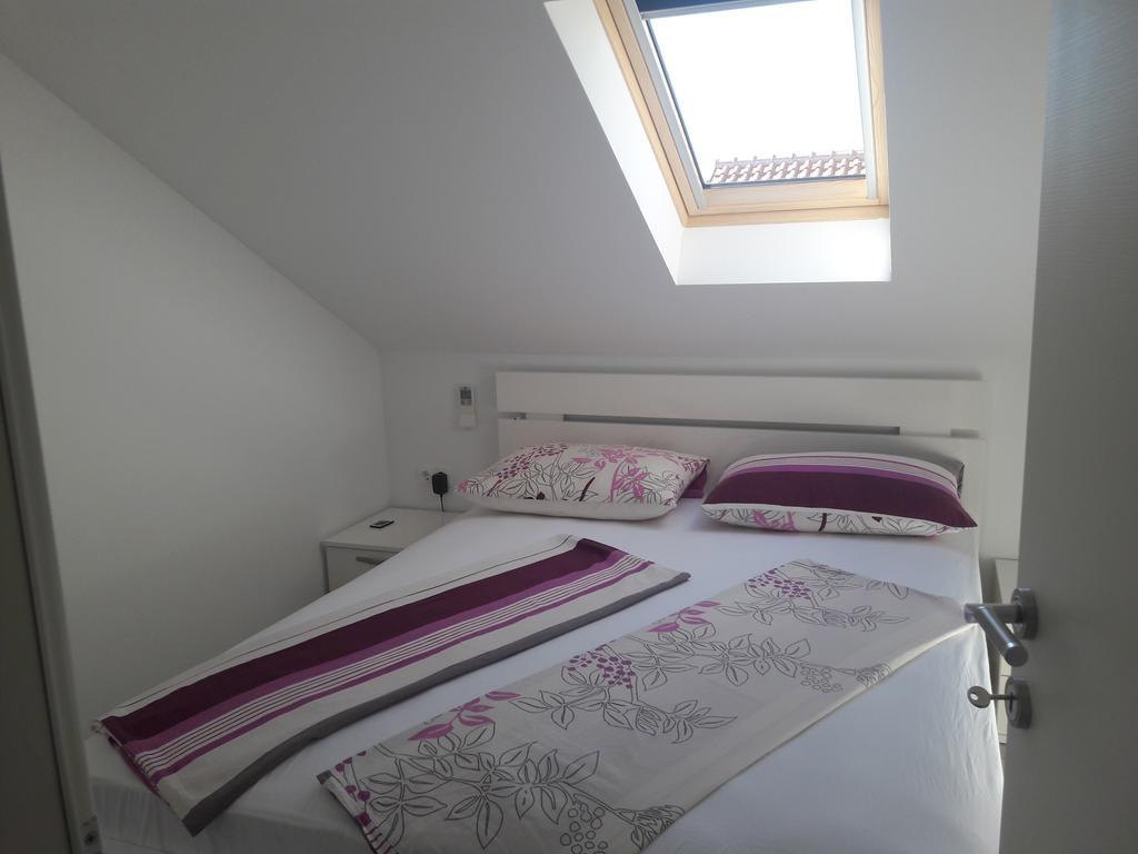 Villa Ferias Trogir Eksteriør billede