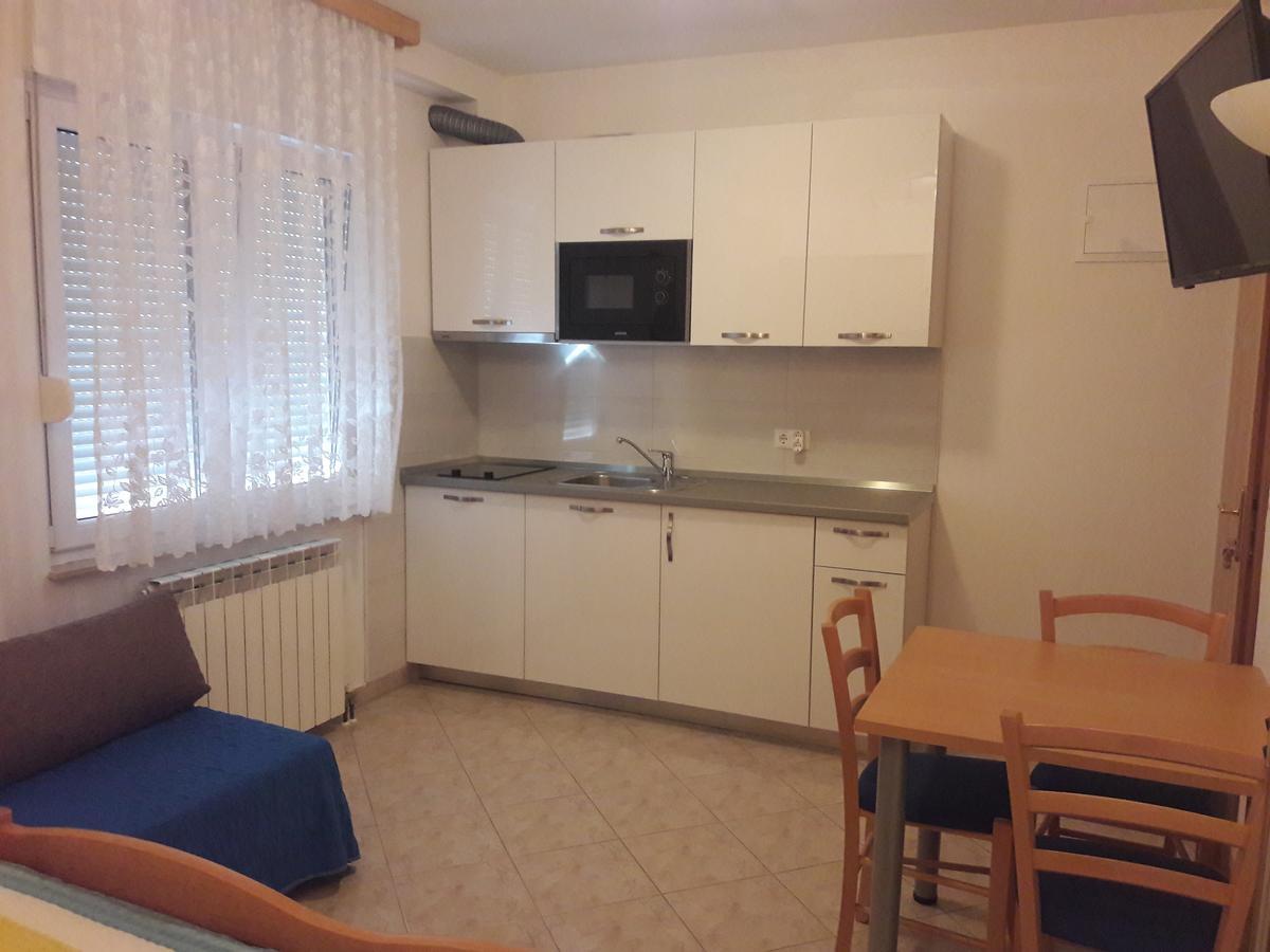 Villa Ferias Trogir Eksteriør billede